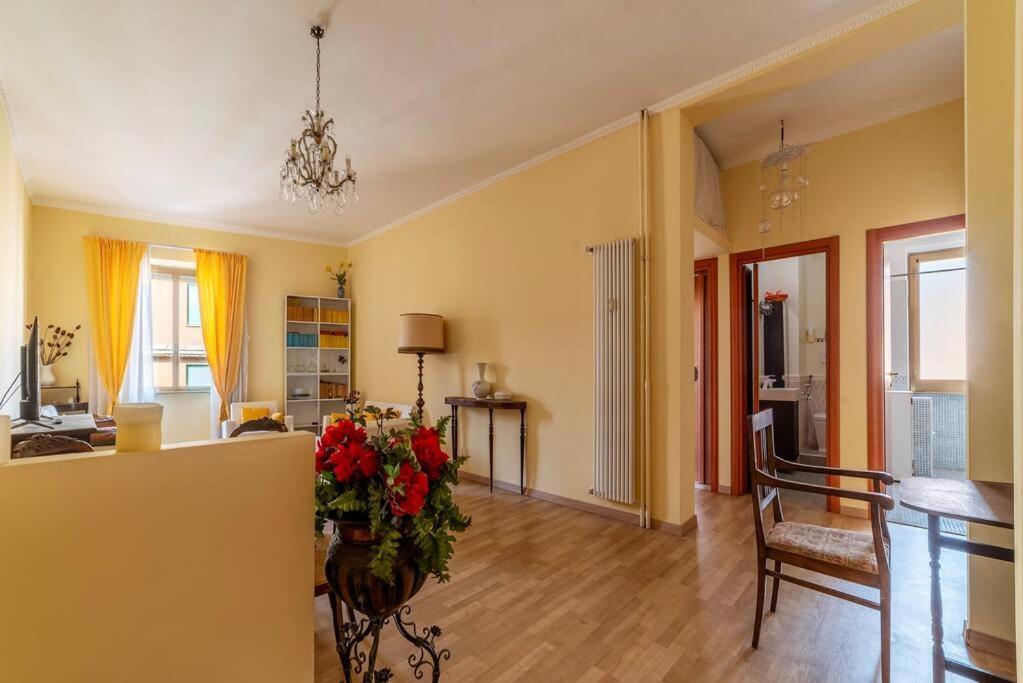 Elegante Appartamento Centrale Rzym Zewnętrze zdjęcie